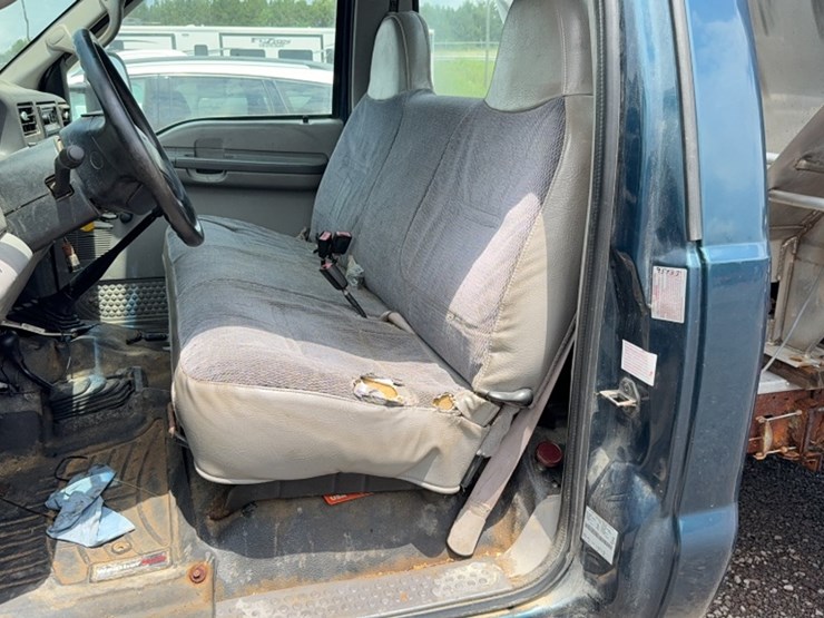 1999-ford-f450-image-17