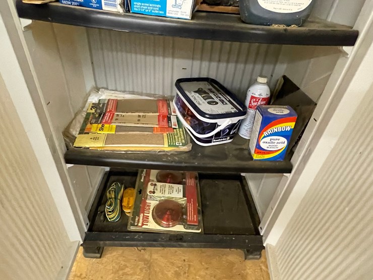 #7124-•-cabinet-and-contents-image-7