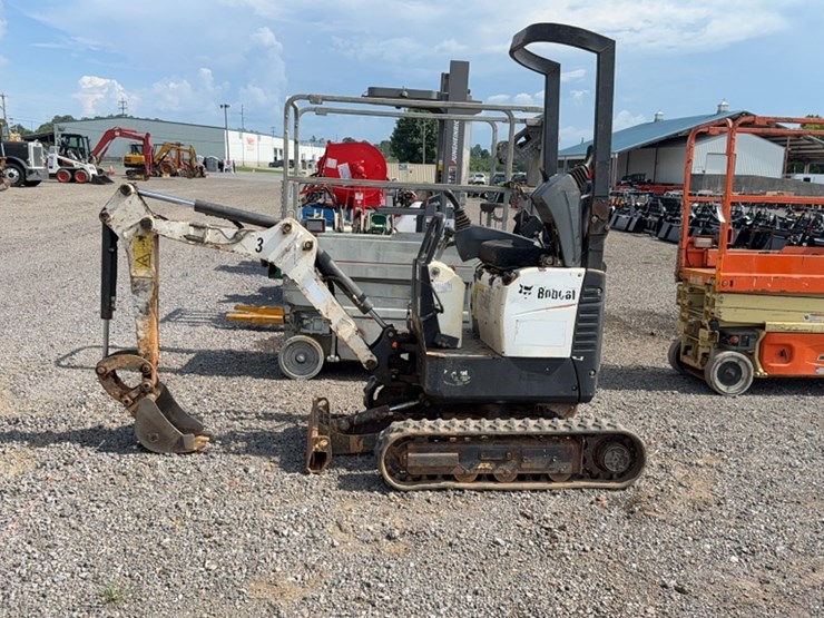 2018-bobcat-e10-image-10