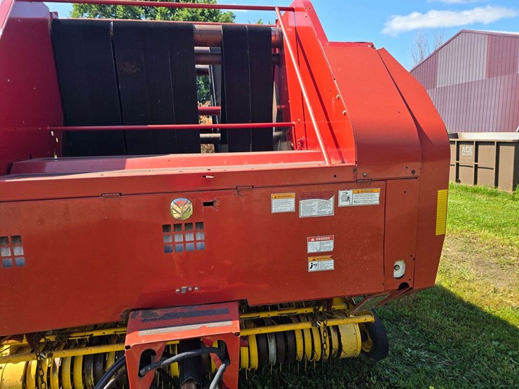 new-holland-br7090-image-19
