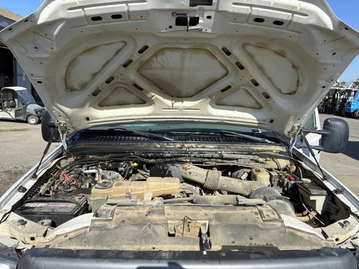 2001-ford-f350-image-13
