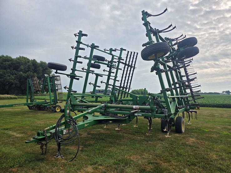 john-deere-2210-image-49