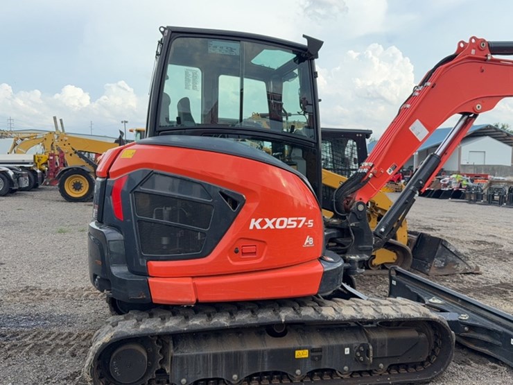 2024-kubota-kx057-5-image-8