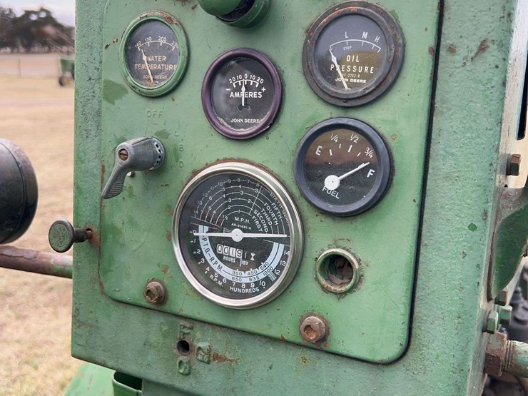 john-deere-720-image-52