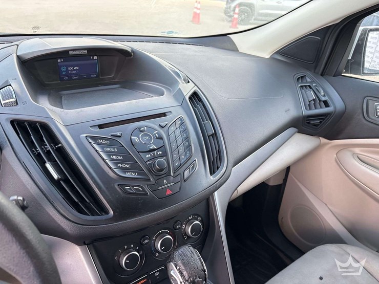 2015-ford-escape-image-15