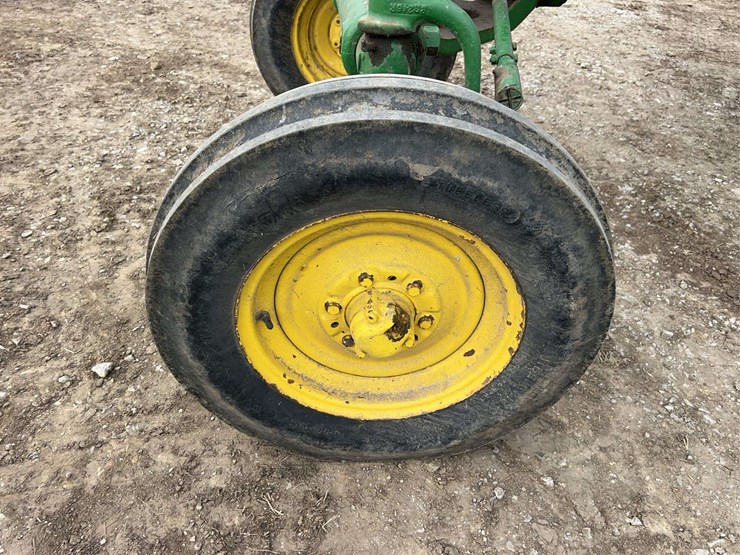 john-deere-70-image-15