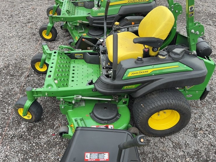 2015-john-deere-z930m-image-12