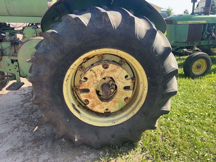 john-deere-720-image-116