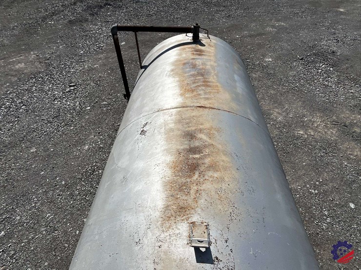 10k-gallon-/-off--road-diesel-fuel-tank-image-26
