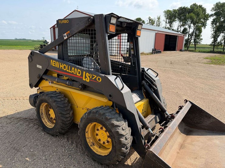 2001-new-holland-ls170-image-7