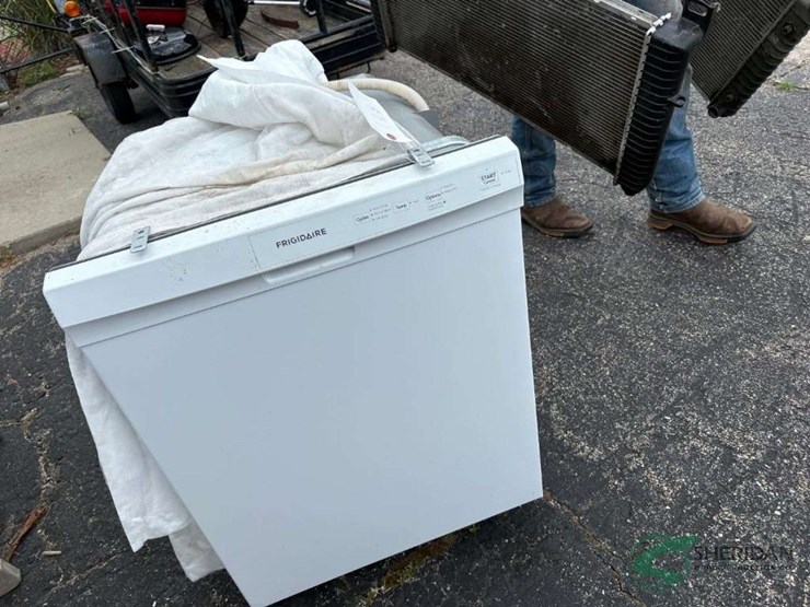 frigidaire-dish-washer---used-image-2