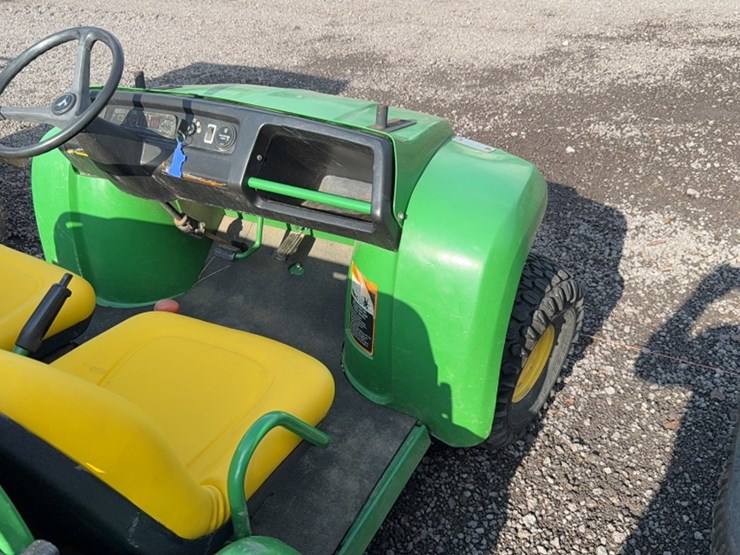 john-deere-gator-image-6