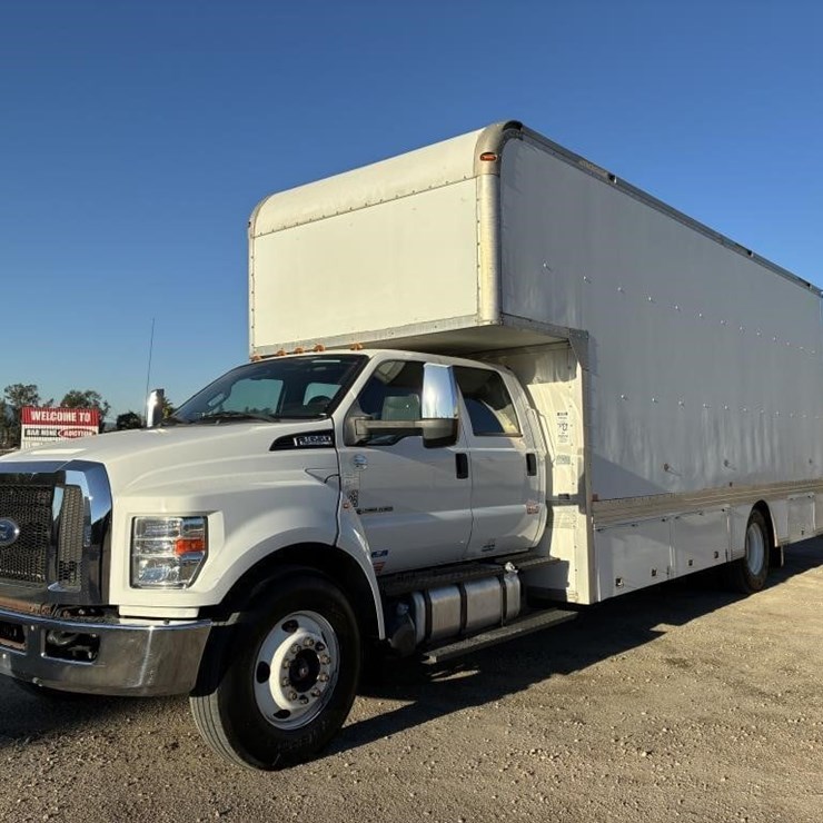 2016 FORD F650 XLT