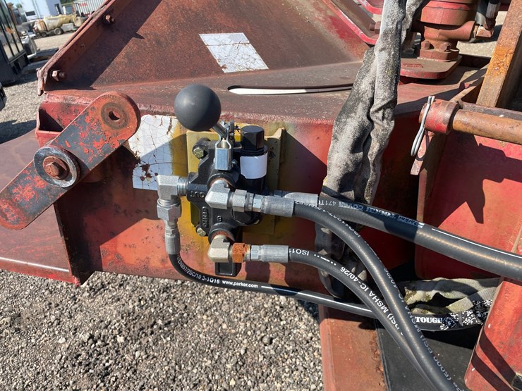 #2371-•-olathe-wood-chipper-image-13