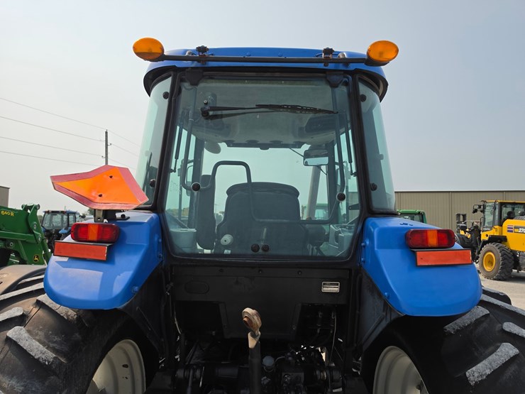 2010-new-holland-ts6020-image-12