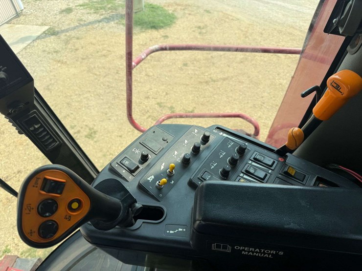 2003-case-ih-2388-image-29