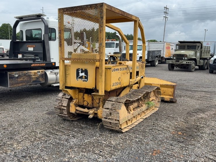 john-deere-350-image-8