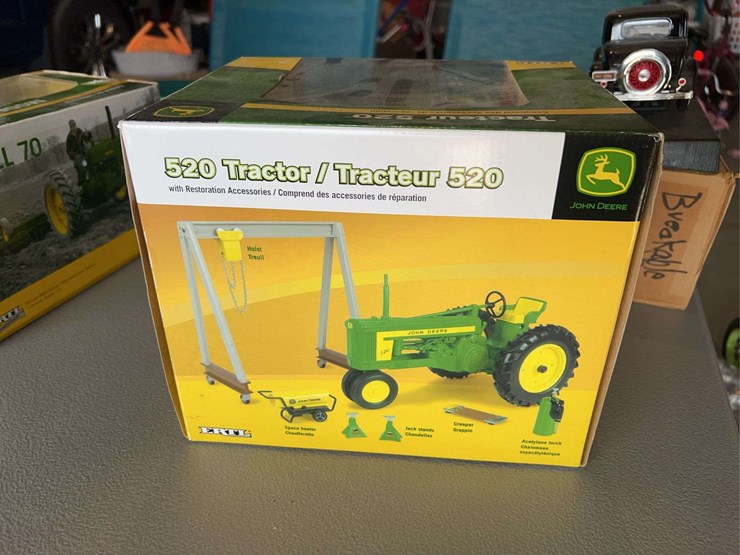 john-deere-16-image-13