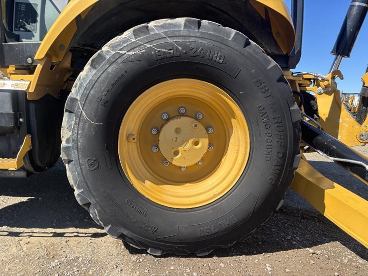 2012-caterpillar-420f-image-30