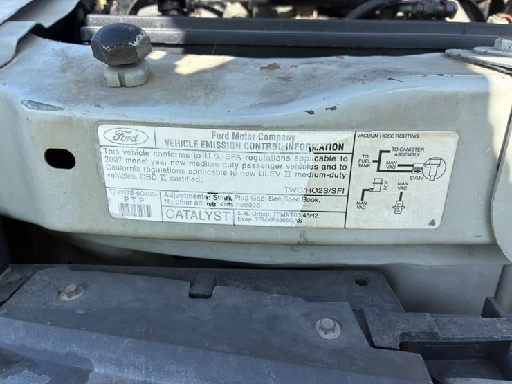 2007-ford-e350-image-19