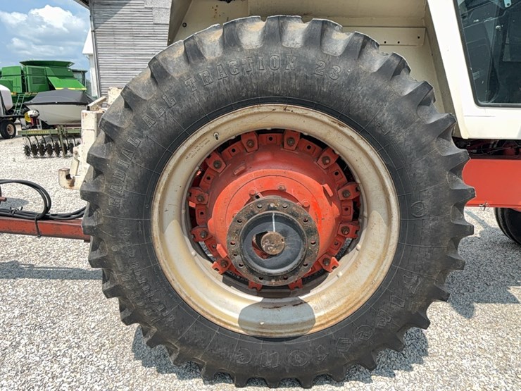 case-2590-tractor-image-26