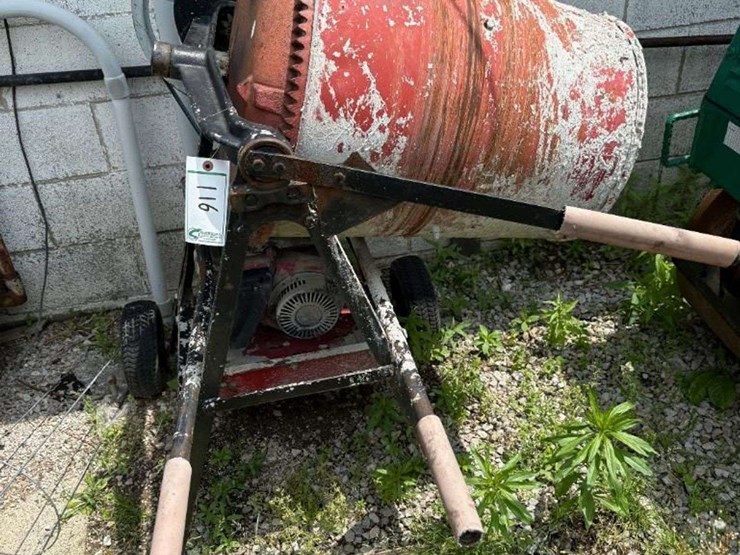 cement-mixer-image-3
