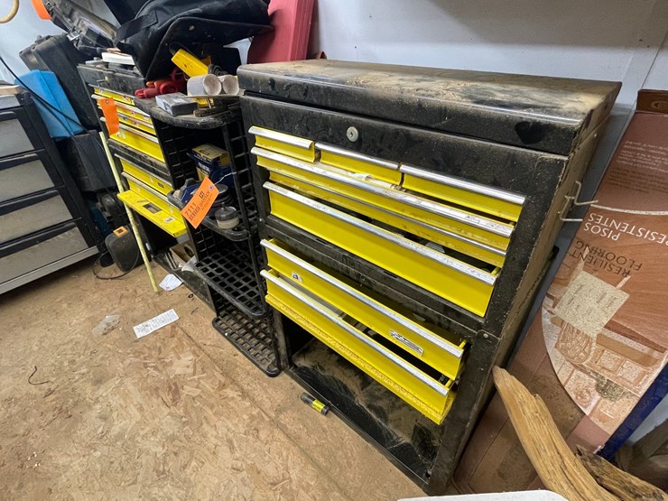 #7111-•-toolbox-and-contents-image-6