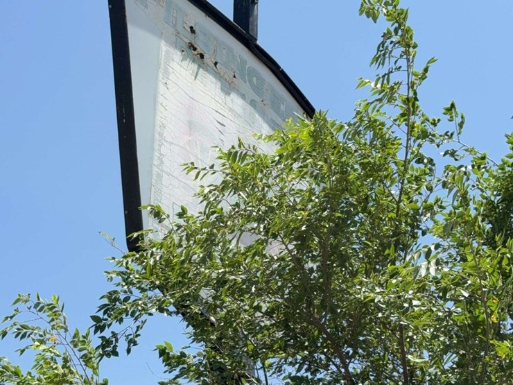 custom-made-filsinger-sign-on-sinclair-pole-image-4