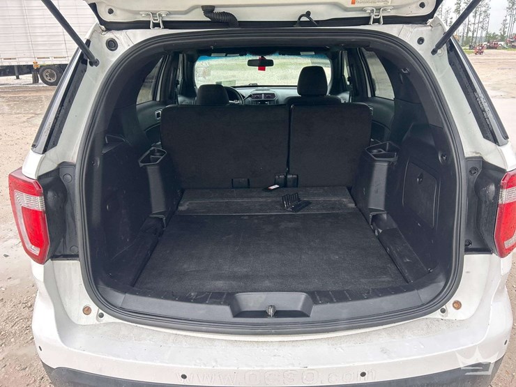 2016-ford-explorer-image-20