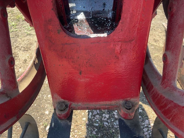 economy-7-horse-hit-and-miss-engine,-cart,-and-original-base-image-23