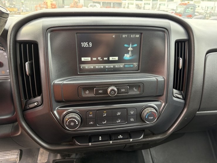 2017-chevrolet-silverado-1500-image-31