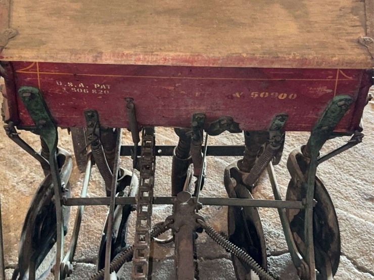 very-nice-original-van-brunt-model-v-grain-drill-image-18