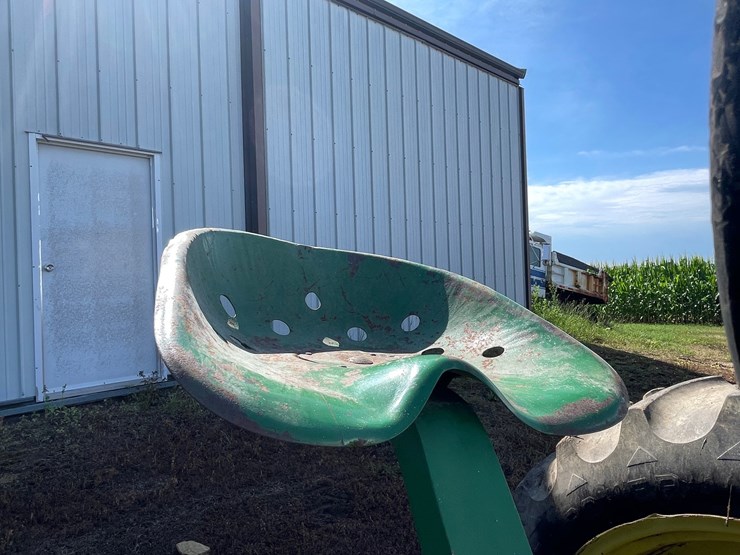 john-deere-b-image-31