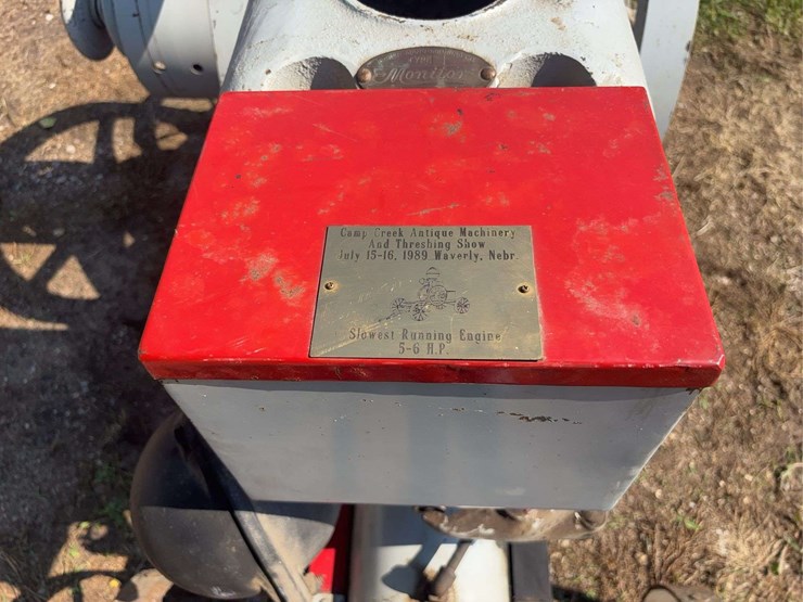 monitor-5-horse-hit-and-miss-engine-with-cart-image-26