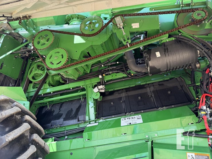 2020-john-deere-s790-image-14