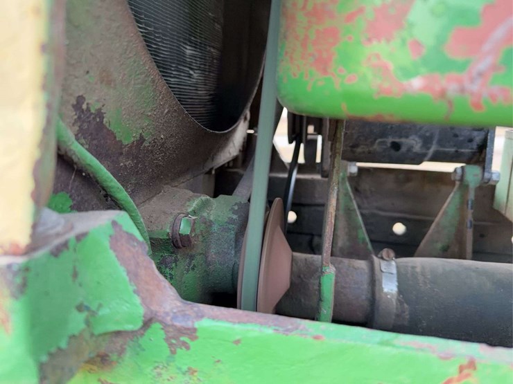 john-deere-620-image-28