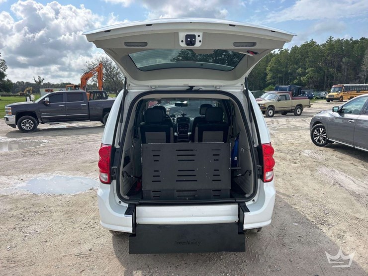 dodge-caravan-image-22