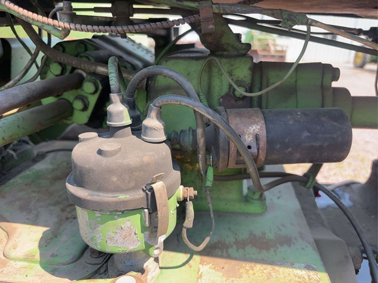 john-deere-630-image-38
