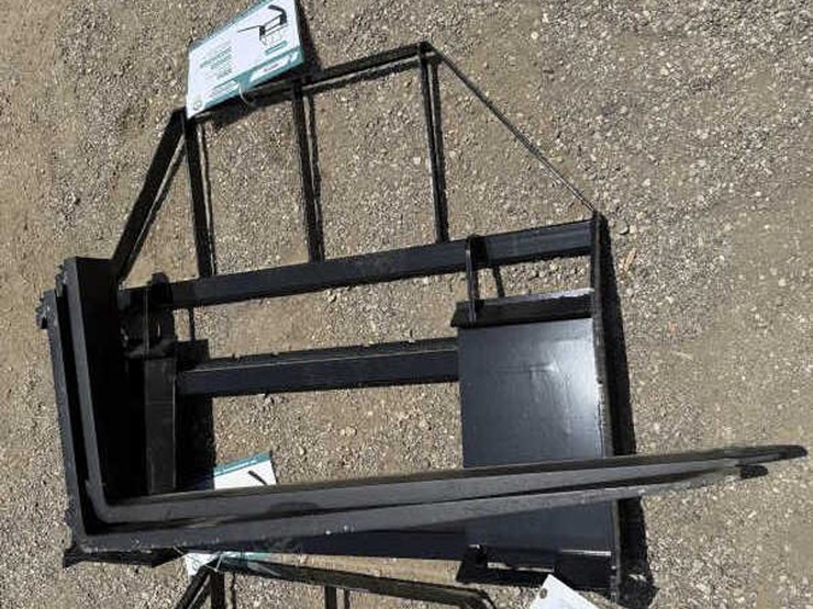 #53-•-skid-steer-48"-adjustable-forks-image-1