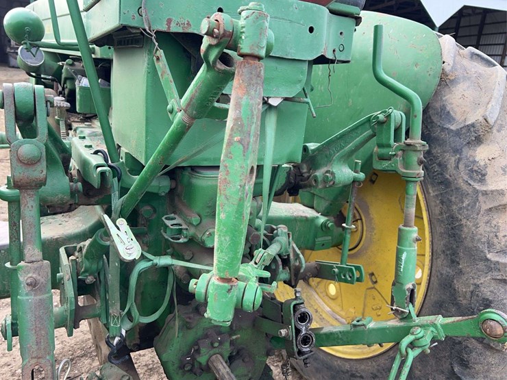 john-deere-70-image-46