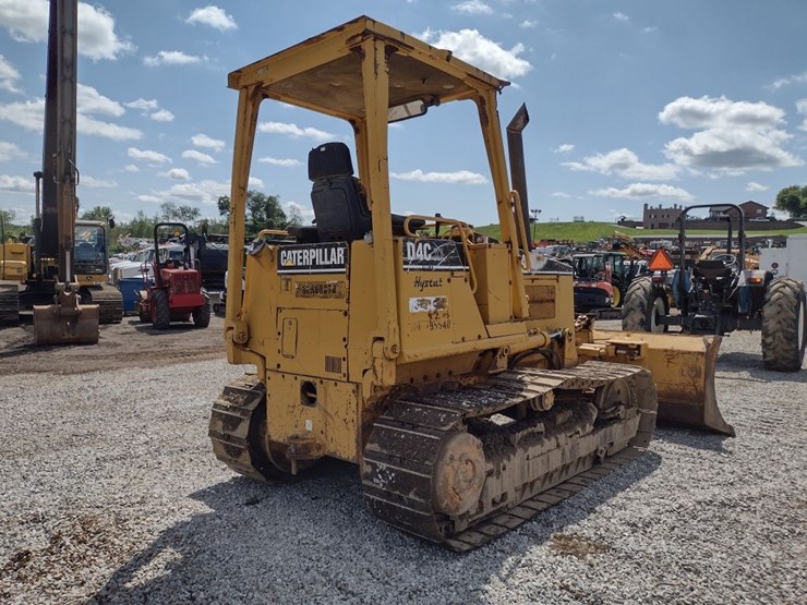 caterpillar-d4c-image-37
