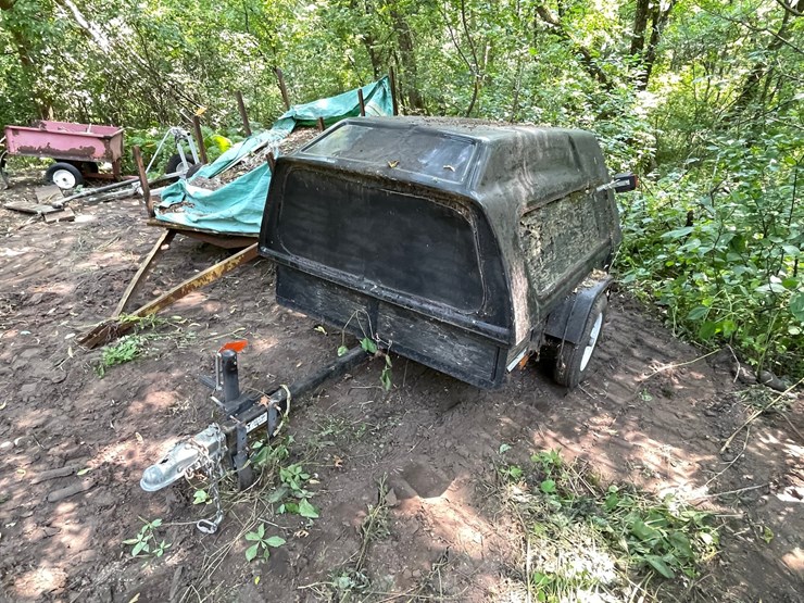 #7008-•-truck-topper-trailer-(sells-bill-of-sale)-image-1