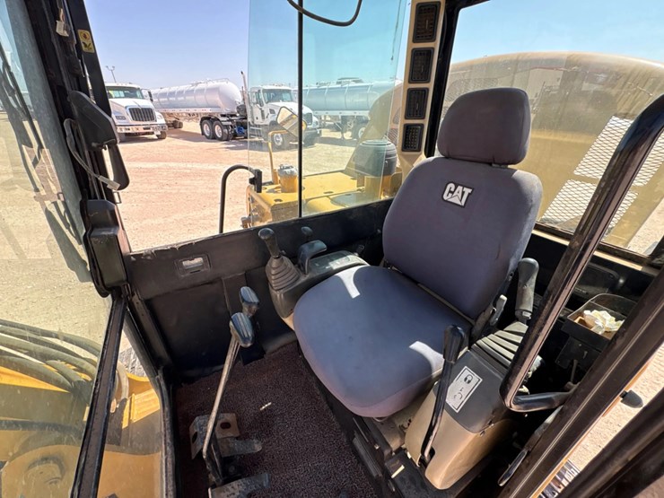 caterpillar-306cr-image-10