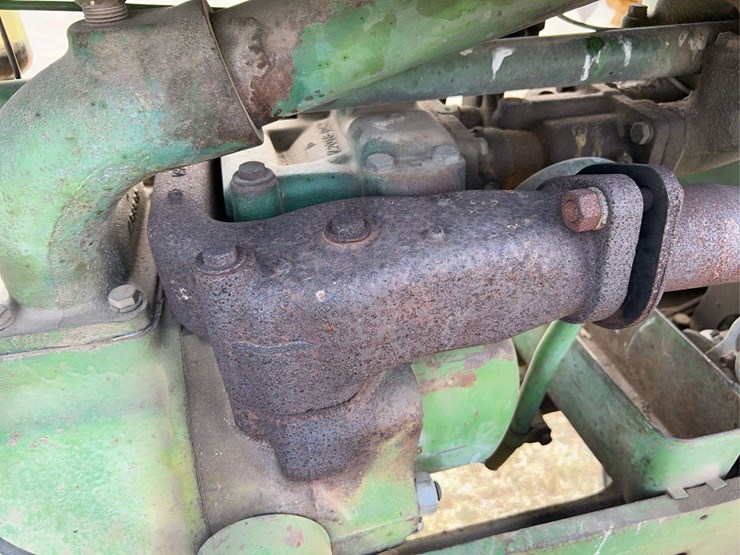 john-deere-630-image-22