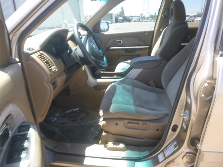 2004-honda-pilot-image-7
