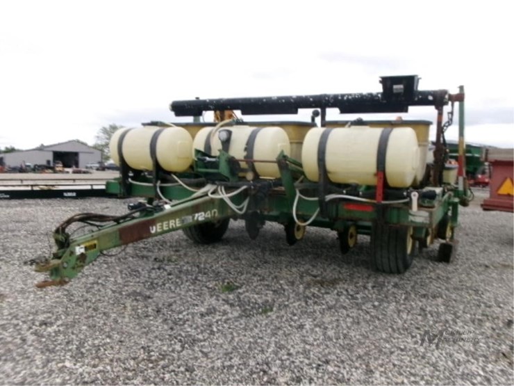 1989-john-deere-7240-image-25