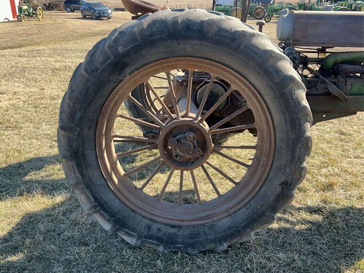 john-deere-model-b-image-29