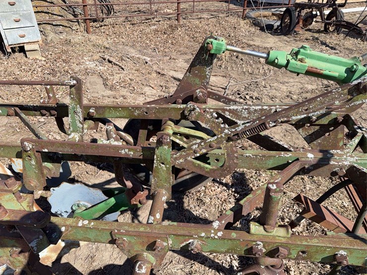 john-deere-no.-55-a-b-h-pull-type-three-bottom-plow-image-10