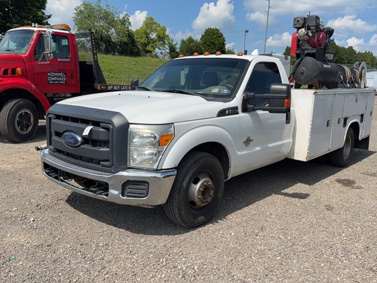 2014-ford-f350-image-1