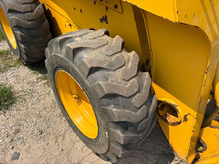 2001-john-deere-260-image-14